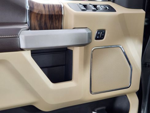 Certified 2018 Ford F150 Lariat w/ Equipment Group 502A Luxury image 16