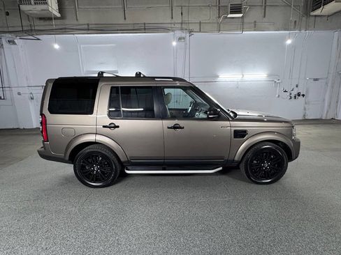 Used 2016 Land Rover LR4 HSE AWD/4WD image 12