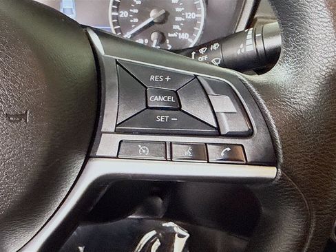 Used 2023 Nissan Altima 2.5 SV FWD image 15