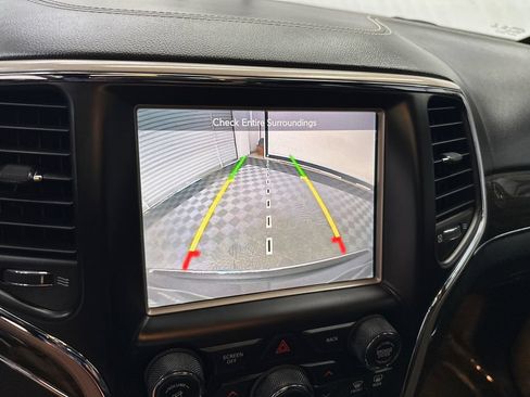Used 2014 Jeep Grand Cherokee Overland RWD image 32
