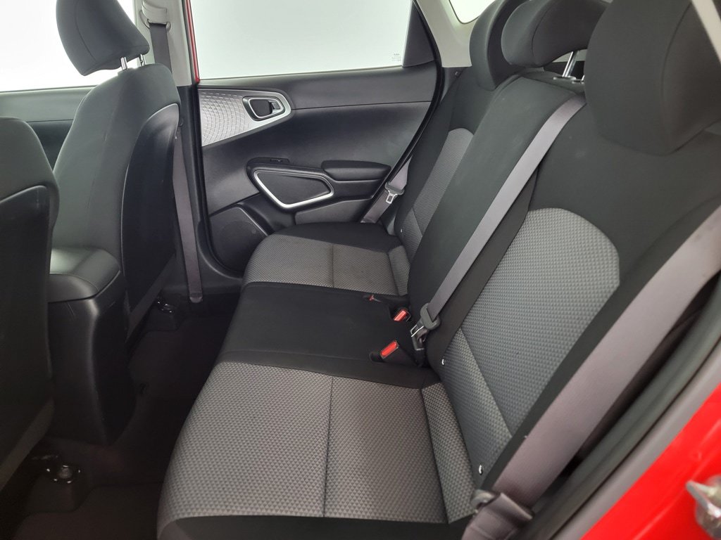 Used 2023 Kia Soul LX FWD image 13