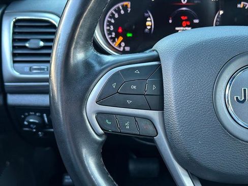 Certified 2021 Jeep Grand Cherokee Laredo X image 46