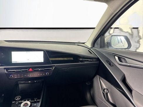 New 2025 Kia Niro Wind w/ Wind Preserve Package image 24
