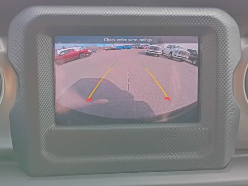 Used 2021 Jeep Wrangler Sport S image 17