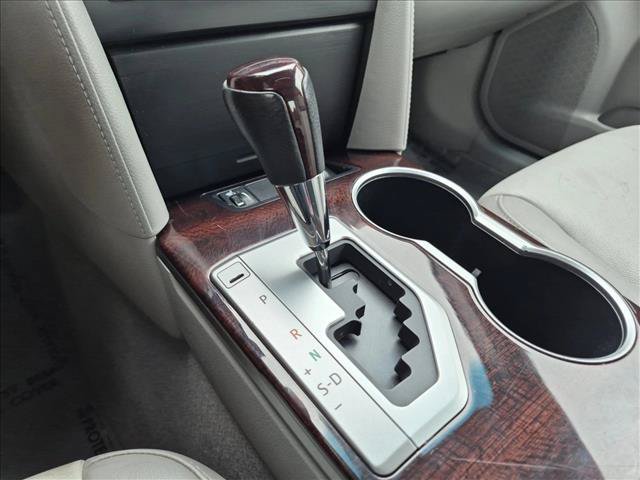 Used 2014 Toyota Camry XLE w/ Leather Package FWD image 12