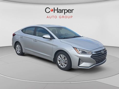Used 2019 Hyundai Elantra SE w/ Cargo Package FWD image 1