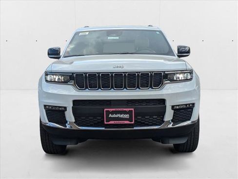New 2025 Jeep Grand Cherokee L Limited w/ Trailer Tow Package image 6