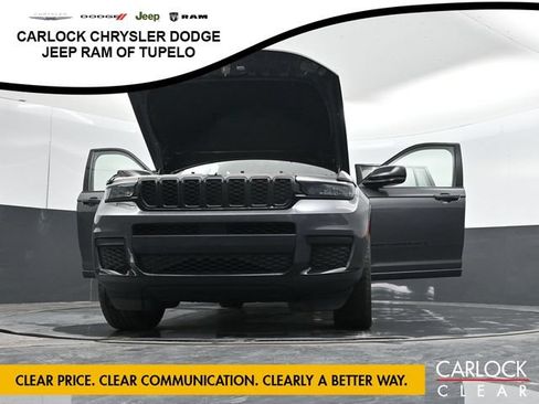 Used 2023 Jeep Grand Cherokee L Laredo AWD/4WD image 66