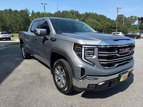 Used 2026 GMC Sierra 1500 SLT AWD/4WD image 3