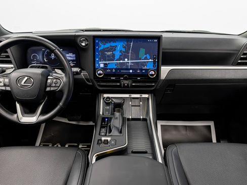 Used 2025 Lexus GX 550 w/ Cold Area Package AWD/4WD image 39
