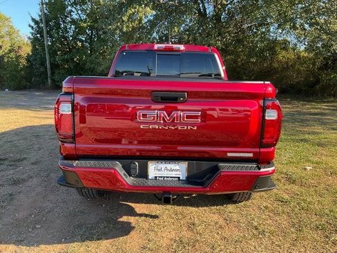 New 2026 GMC Canyon Elevation w/ Convenience Package image 19