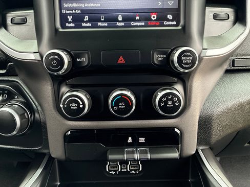 Used 2021 RAM 1500 Big Horn image 24