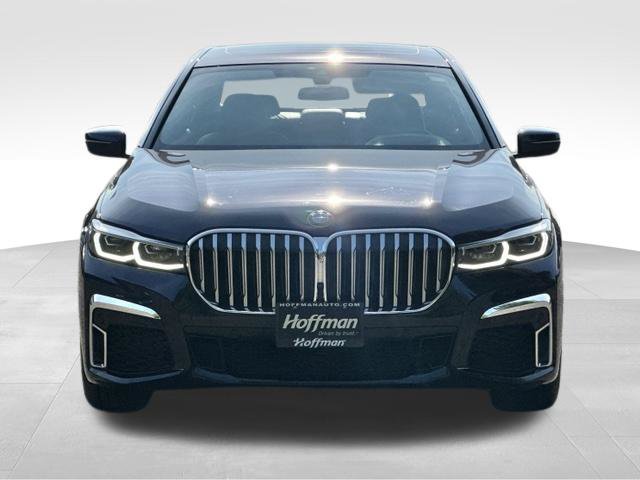 Used 2020 BMW 750i xDrive w/ Executive Package AWD/4WD image 2