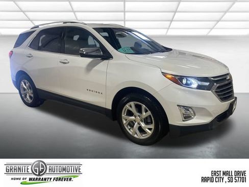 Used 2019 Chevrolet Equinox Premier w/ LPO, Cargo Package FWD image 8