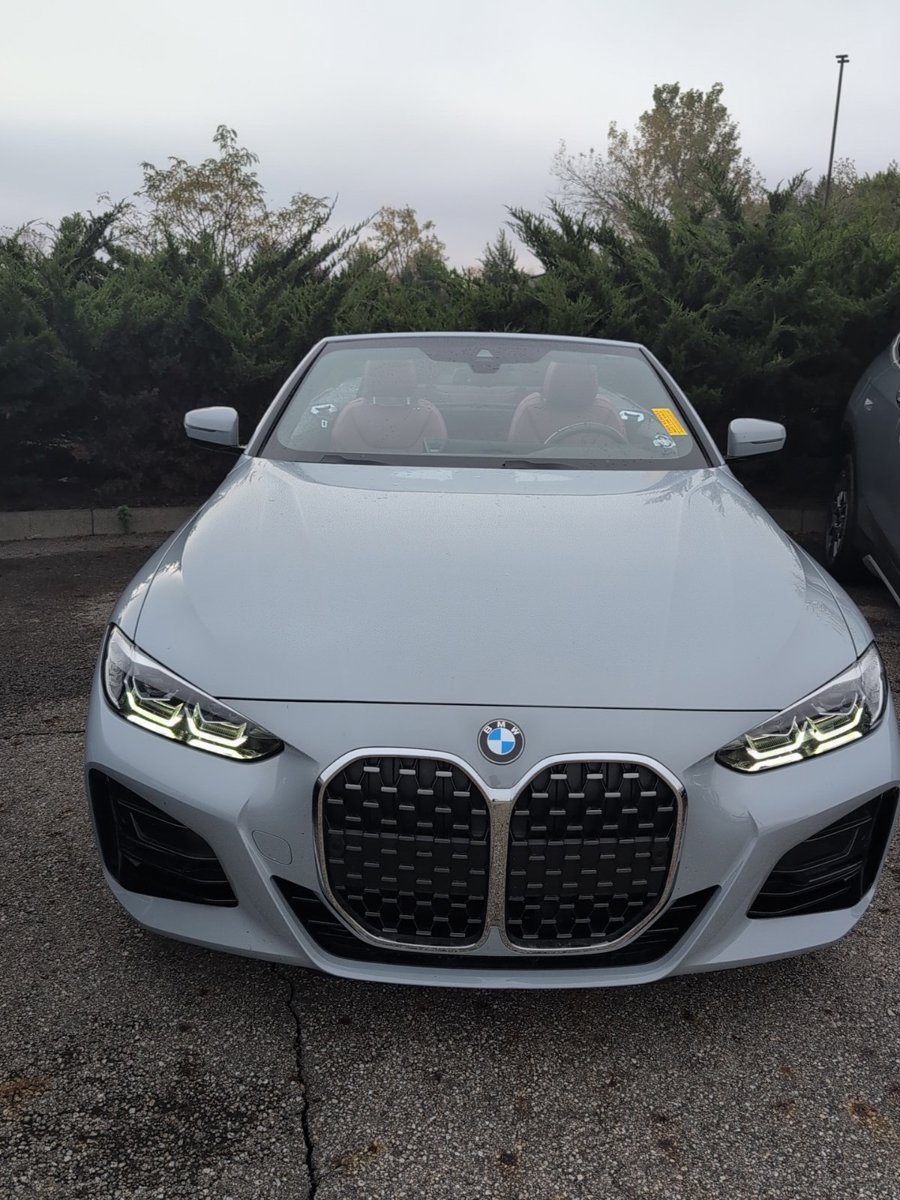 Used 2024 BMW 430i xDrive Convertible w/ M Sport Package AWD/4WD image 11