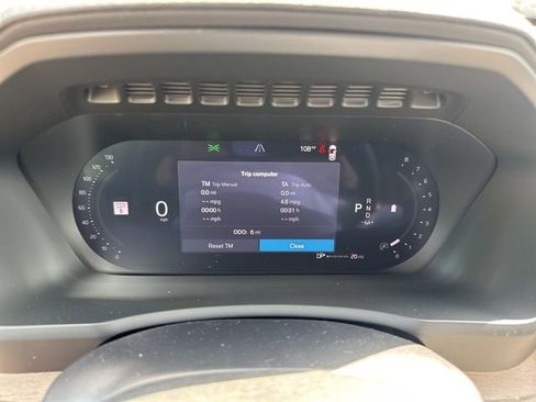 New 2026 Volvo XC90 B6 Plus w/ Protection Package Premier AWD/4WD image 17