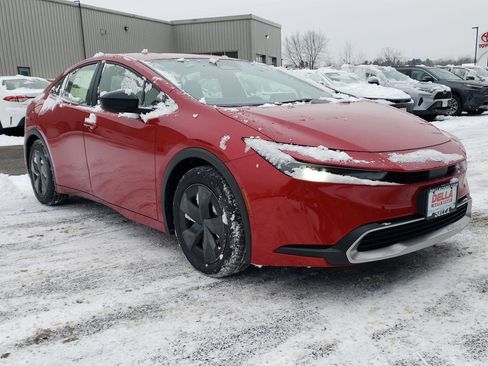 New 2026 Toyota Prius Plug-In Hybrid image 4