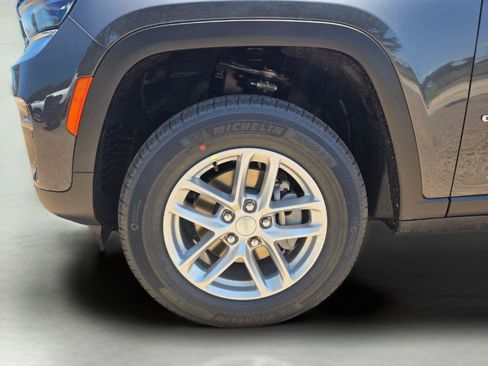 New 2026 Jeep Grand Cherokee Laredo X RWD image 21