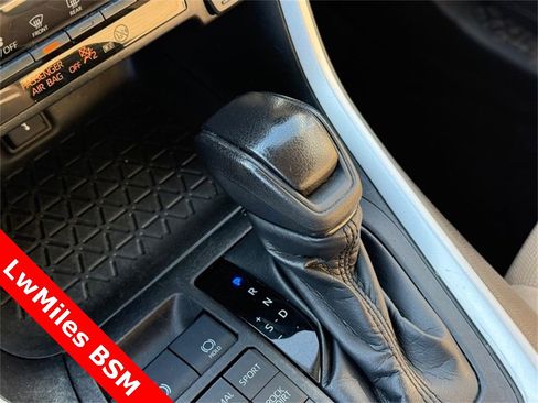 Used 2021 Toyota RAV4 LE image 26