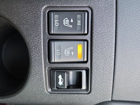 Used 2024 Nissan Z Performance w/ Floor Mat Package RWD image 28