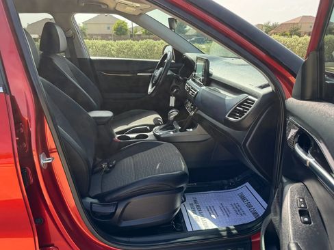 Used 2021 Kia Seltos S AWD/4WD image 32