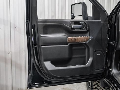 Used 2020 GMC Sierra 2500 Denali w/ Denali Ultimate Package AWD/4WD image 36