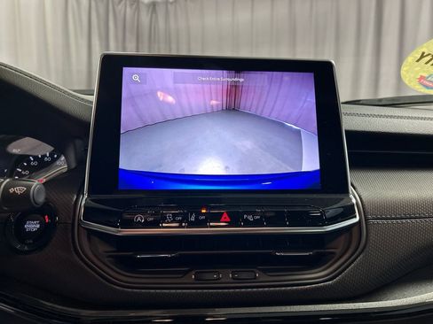 New 2026 Jeep Compass Limited image 16