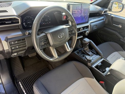 Certified 2024 Toyota Tacoma TRD Off-Road image 12