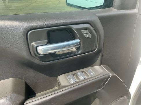Used 2025 Chevrolet Silverado 1500 W/T w/ Trailering Package AWD/4WD image 16