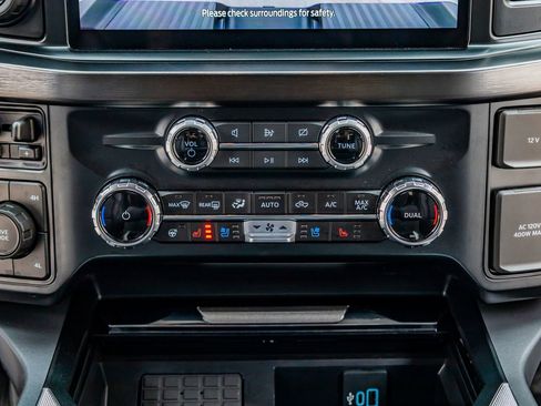 Used 2024 Ford F350 Lariat w/ Lariat Ultimate Package image 28