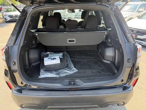 Certified 2025 Subaru Forester Premium AWD/4WD image 25