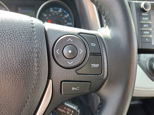 Used 2018 Toyota RAV4 XLE AWD/4WD image 22
