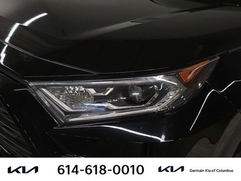 Used 2020 Toyota RAV4 XLE w/ XLE Grade Weather Package AWD/4WD image 14