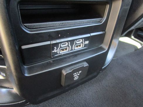Used 2020 RAM 1500 Big Horn AWD/4WD image 19