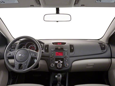 Used 2010 Kia Forte EX FWD image 10