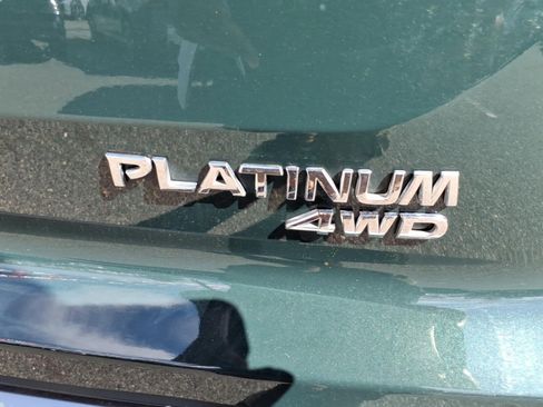 Used 2024 Nissan Pathfinder Platinum w/ Cargo Package AWD/4WD image 5