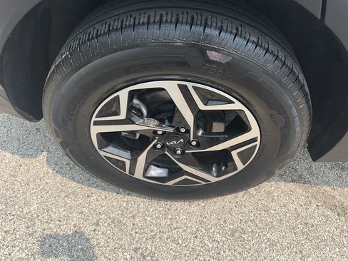 Used 2023 Kia Sportage LX image 19