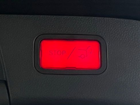 Used 2018 Mercedes-Benz GLA 250 image 33