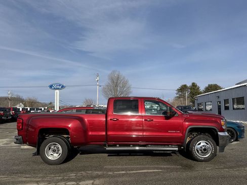 Used 2018 GMC Sierra 3500 SLE w/ SLE Preferred Package image 6