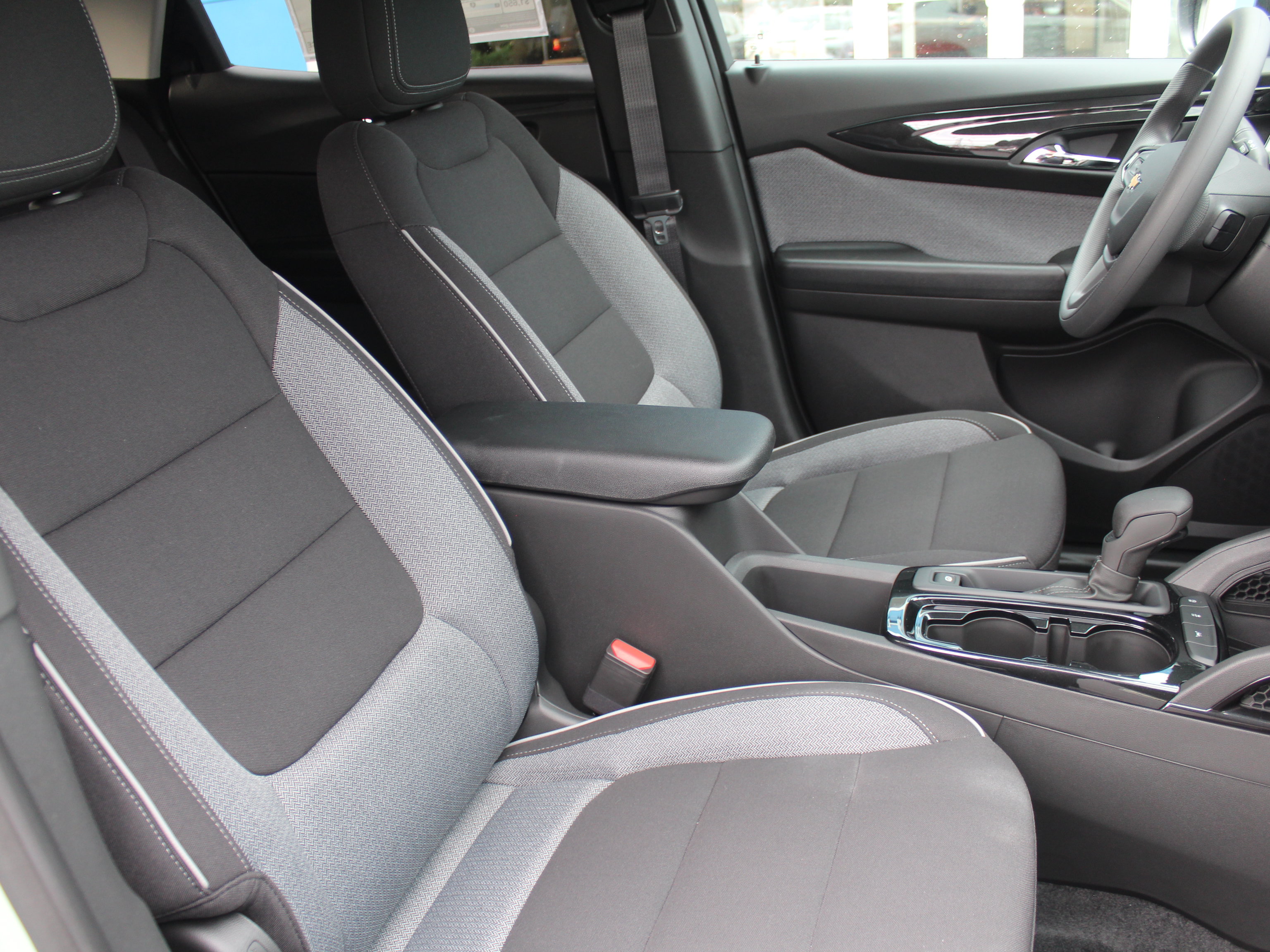 New 2026 Chevrolet TrailBlazer LS w/ LS Convenience Package FWD image 18