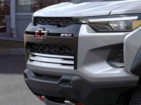 New 2026 Chevrolet Colorado ZR2 w/ Technology Package AWD/4WD image 13