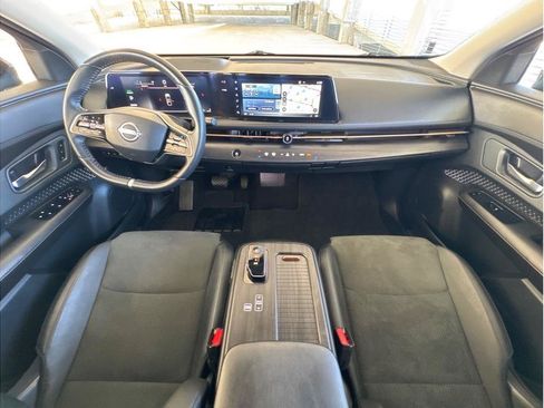 Used 2023 Nissan Ariya AWD image 15
