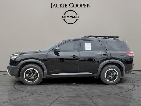 Certified 2023 Nissan Pathfinder Rock Creek image 2