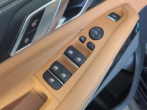 New 2026 BMW X5 M60i w/ Climate Comfort Package image 21