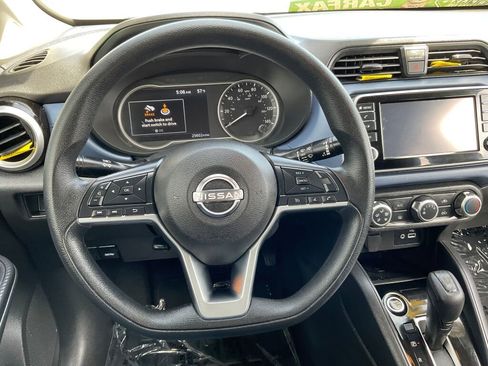 Used 2023 Nissan Versa SV image 17