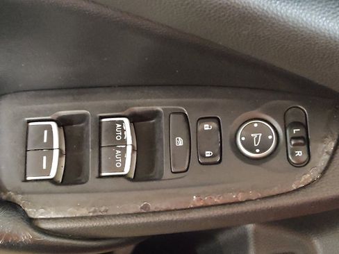 Used 2018 Honda Accord Sport image 27