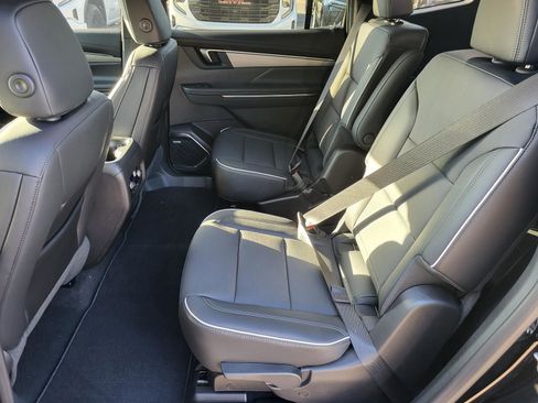 New 2026 Buick Enclave Preferred image 4