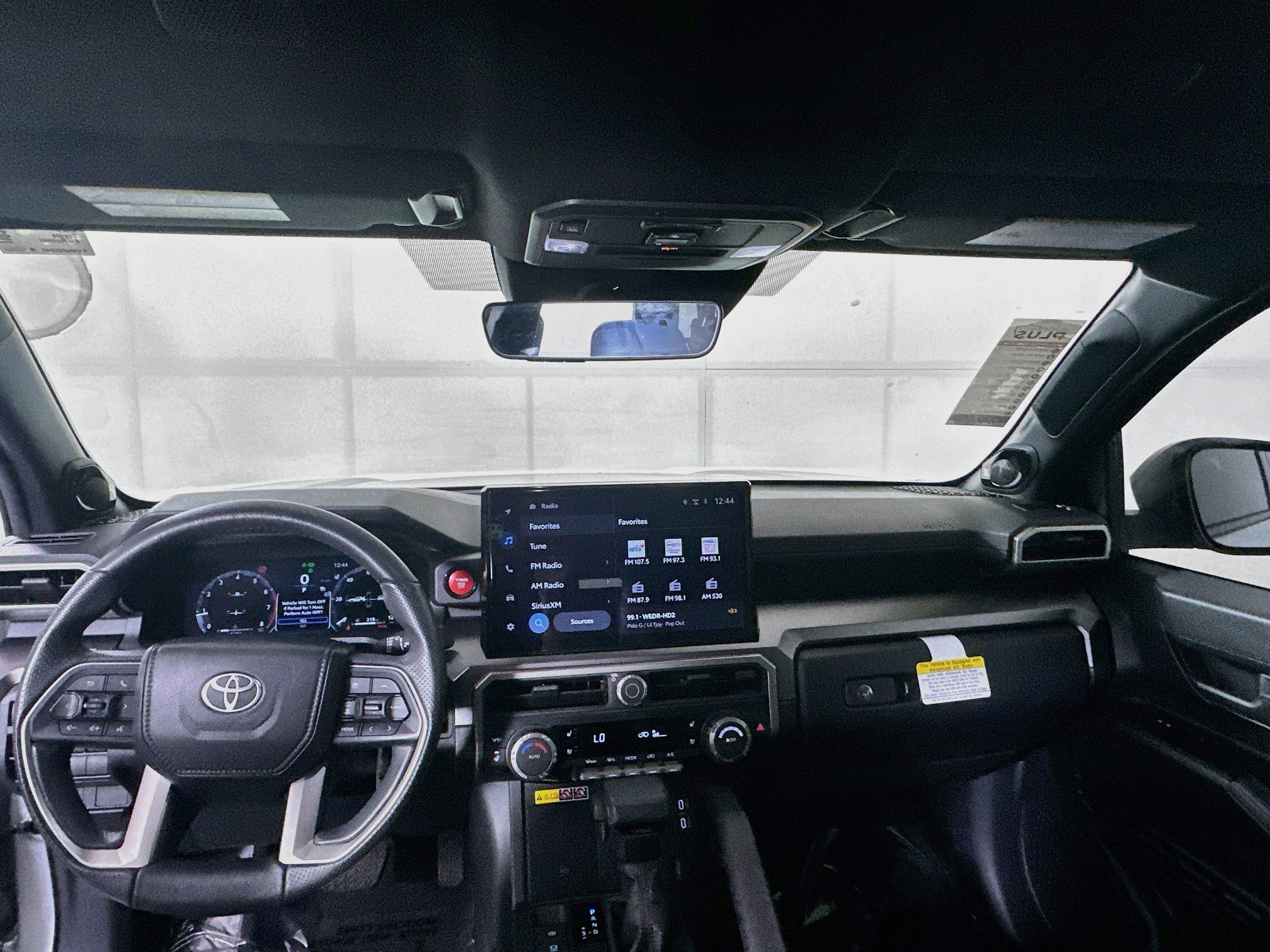 Certified 2025 Toyota 4Runner TRD Off-Road Premium AWD/4WD image 27