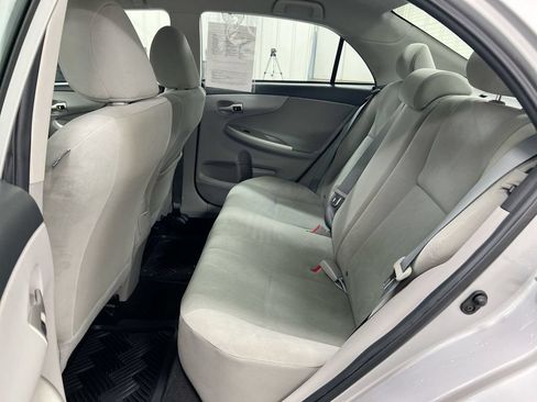 Used 2012 Toyota Corolla LE FWD image 21