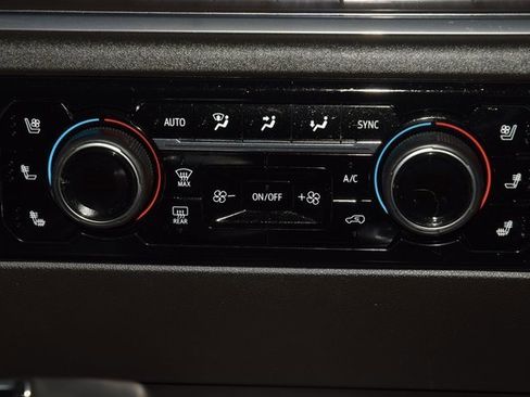 Used 2023 Chevrolet Silverado 1500 High Country w/ High Country Premium Package image 35